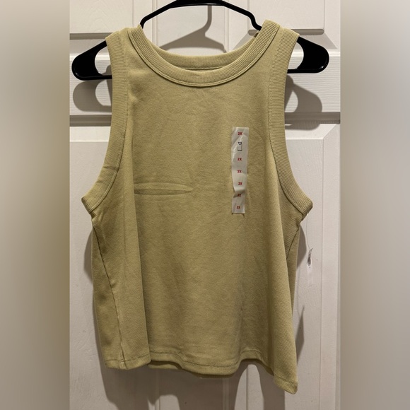 Old Navy Tops - Old Navy Snug Cropped Tank Top Size 2X
